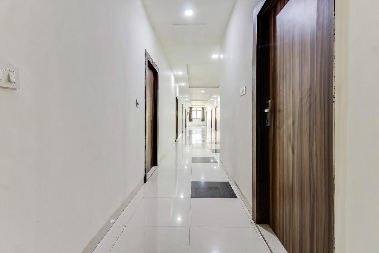 Oyo 10213 Hotel Panache Mathura Dış mekan fotoğraf