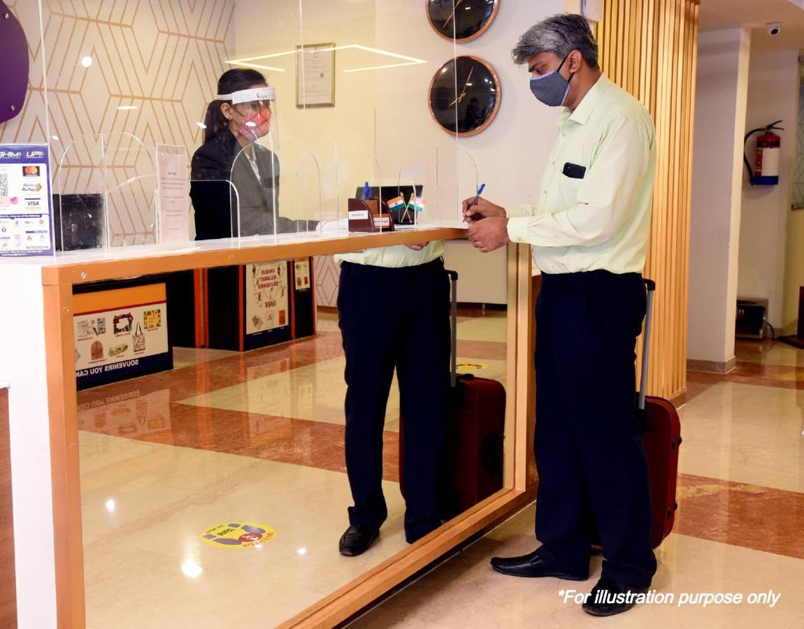 Oyo 10213 Hotel Panache Mathura Dış mekan fotoğraf