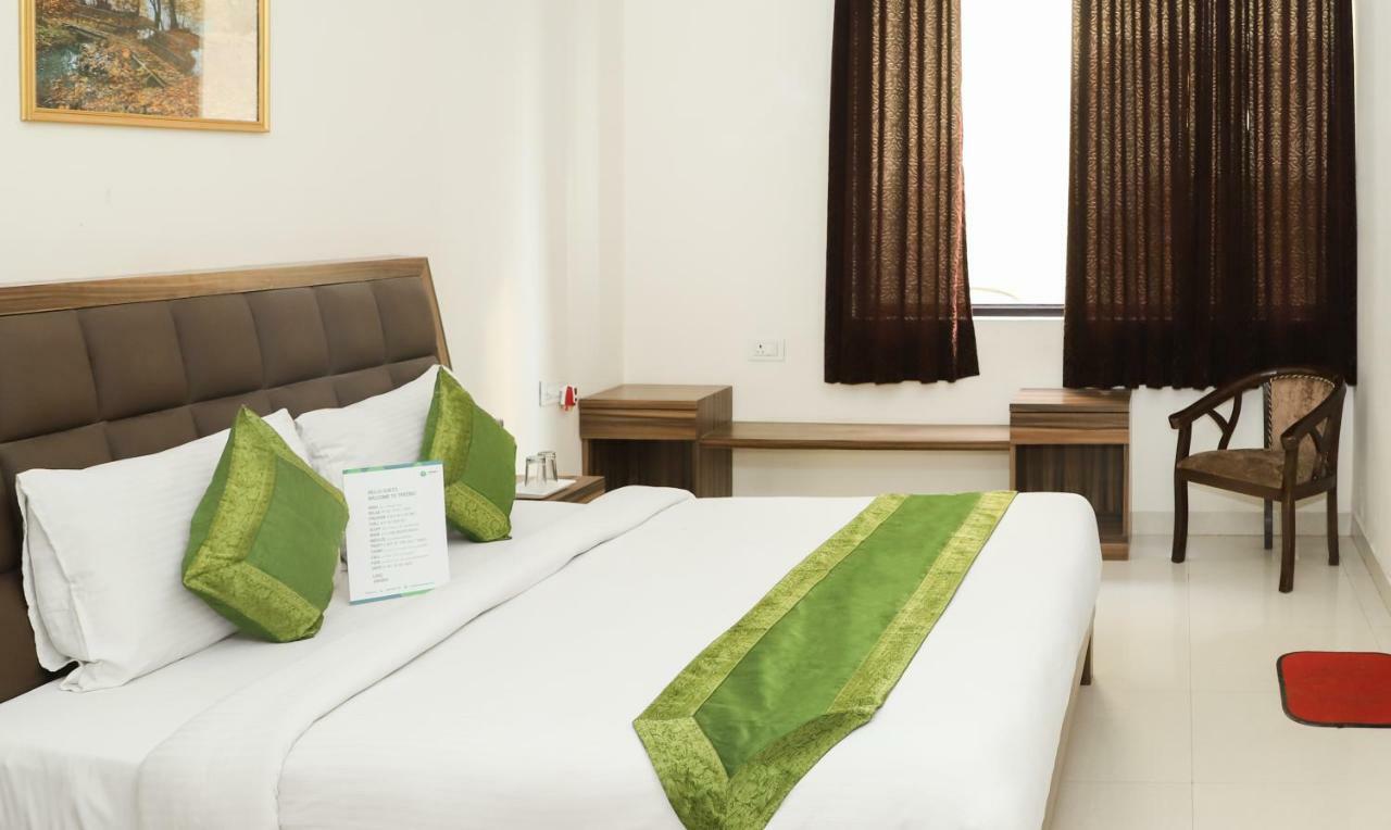 Oyo 10213 Hotel Panache Mathura Dış mekan fotoğraf