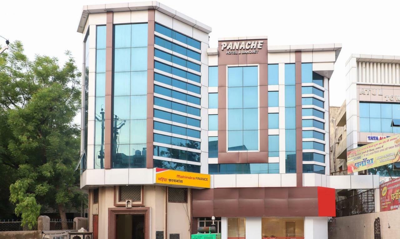 Oyo 10213 Hotel Panache Mathura Dış mekan fotoğraf